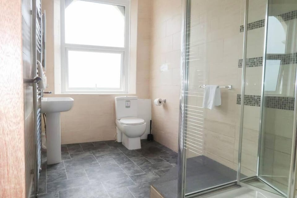 Farina No9, 2 bedroom Sea view apartment sleeping 7 guests Apartment in Bridlington