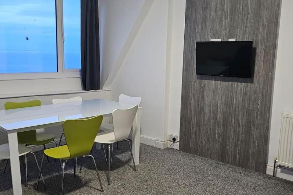 Farina No9, 2 bedroom Sea view apartment sleeping 7 guests Apartment in Bridlington