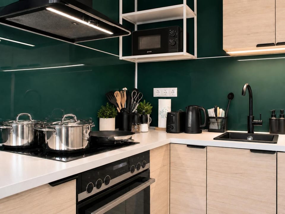 Kitchen or kitchenette