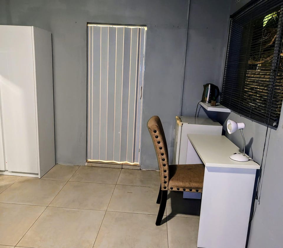 Sem's Guest Cottage Bed and Breakfast in Gauteng