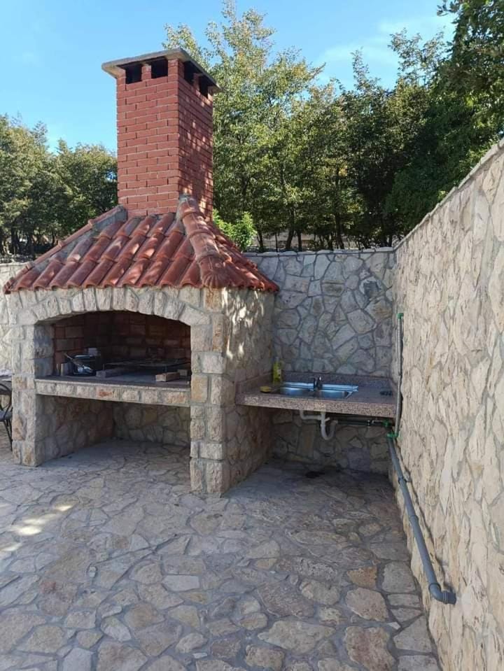 Day, BBQ facilities