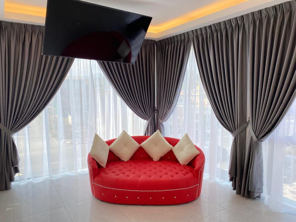 TV and multimedia, Seating area
