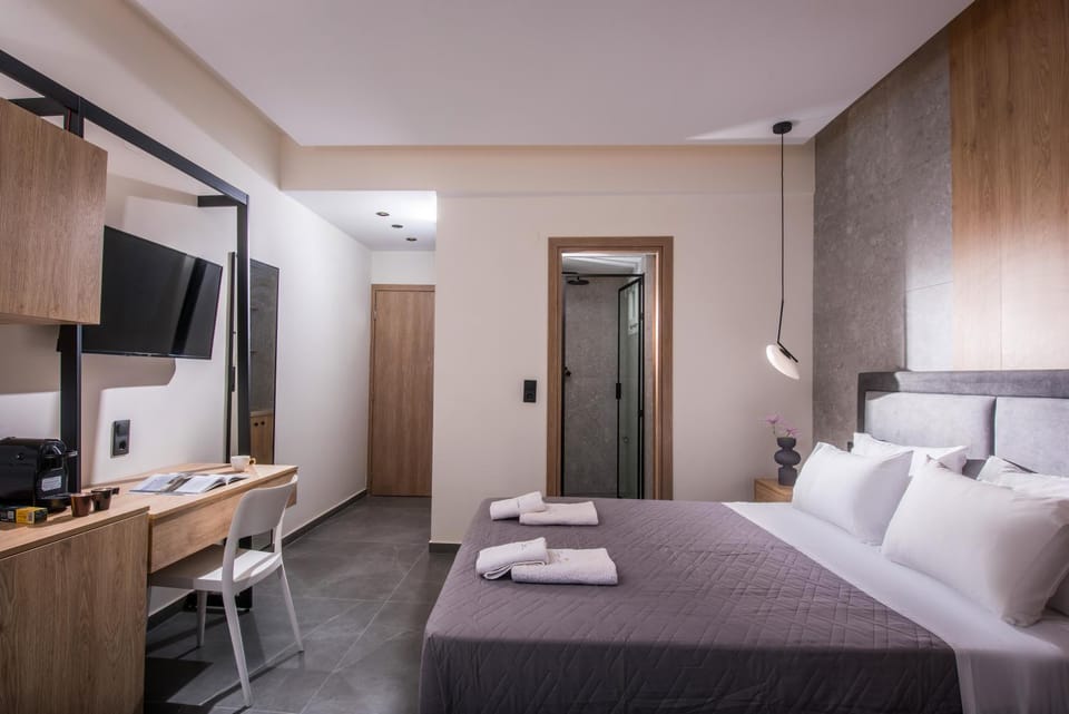 King's Blue , Superior Living Apartment in Heraklion