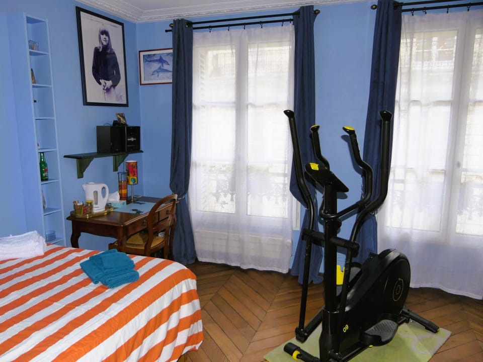 Fitness centre/facilities, Bedroom