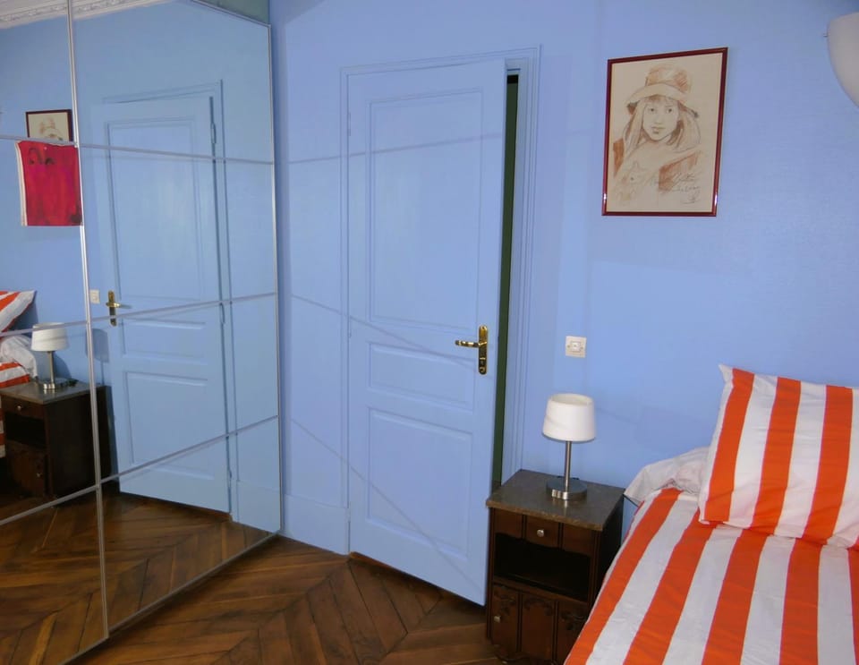 Bedroom, wardrobe