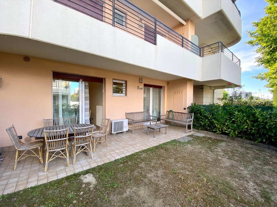Garden, Garden view