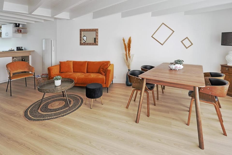 Property building, Living room