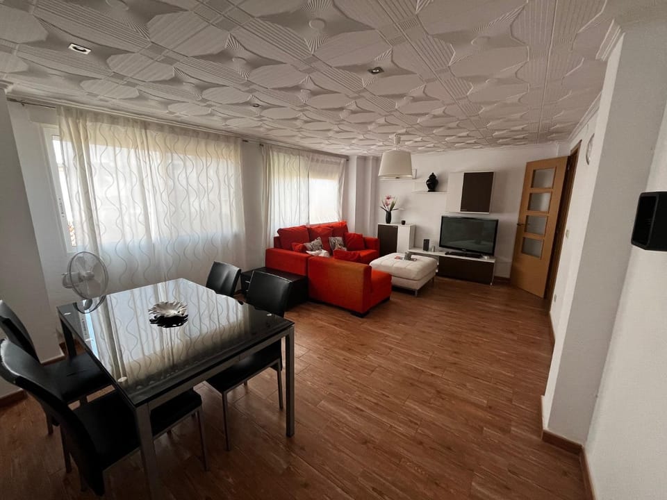 Piso a 3 minutos de la playa!! 6 personas Apartment in Cullera