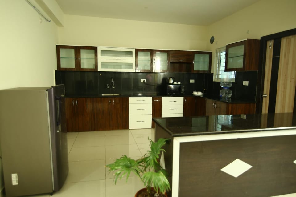Fresh Living Prime Hitech Service Apartments Hotel in Hyderabad