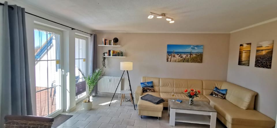 Living room, Seating area, Garden view