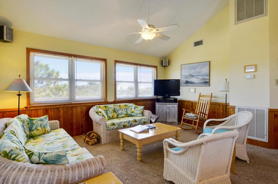 OS545B- Life's A Beach House in Corolla
