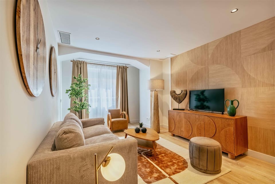 Communal lounge/ TV room, Living room