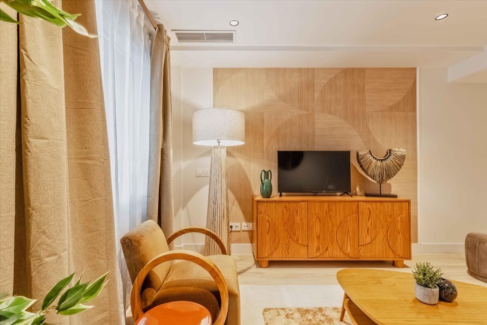 Communal lounge/ TV room, Living room
