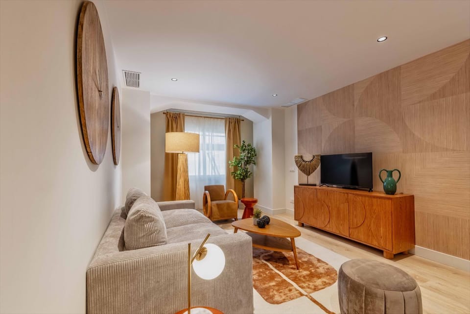 Communal lounge/ TV room, Living room