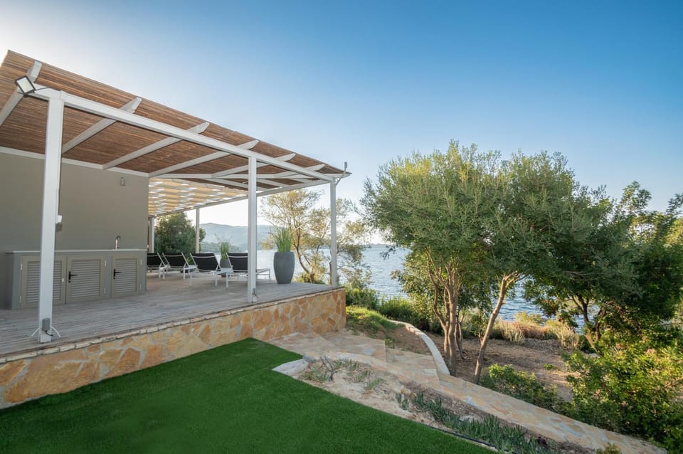 Property building, Garden, Garden view