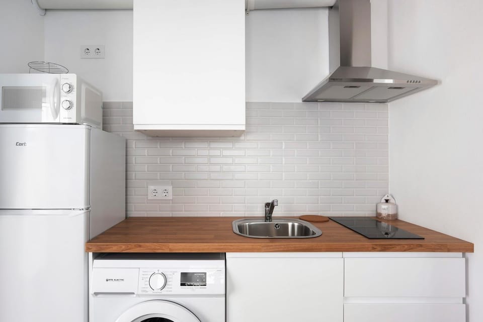 Kitchen or kitchenette, Living room