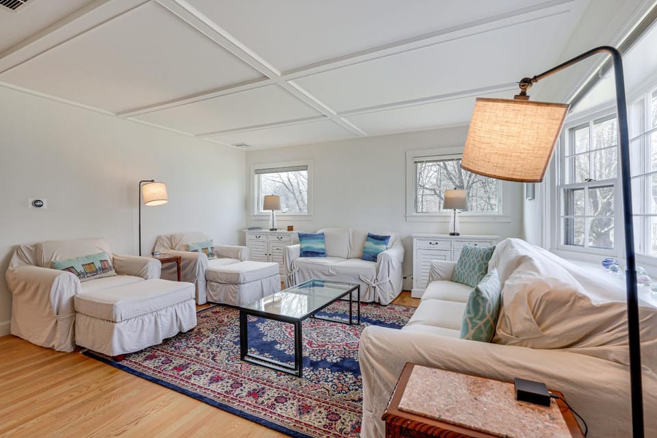 1 Mi to Beach! Family Gloucester Gem w/ Yard House in Gloucester
