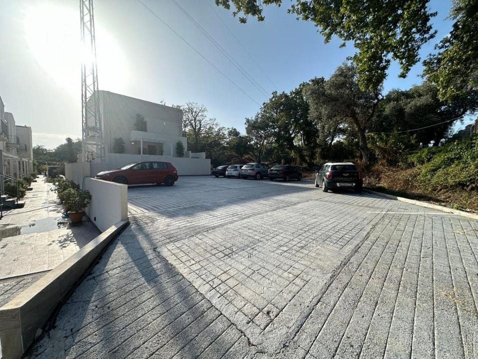 Day, Street view, Location, Parking