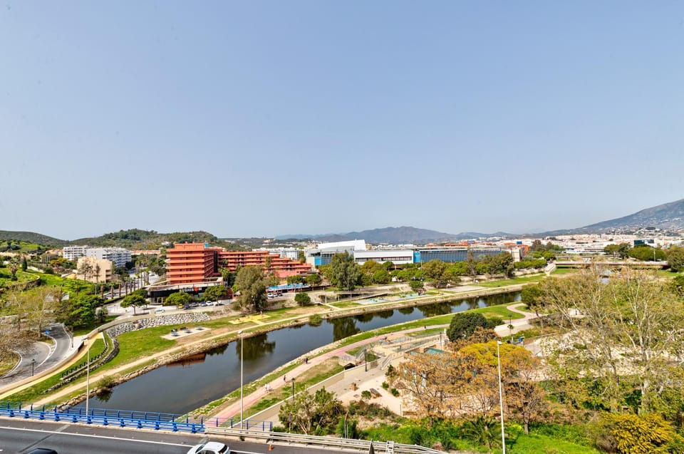 Nearby landmark, Spring, Day, Neighbourhood, Mountain view, River view