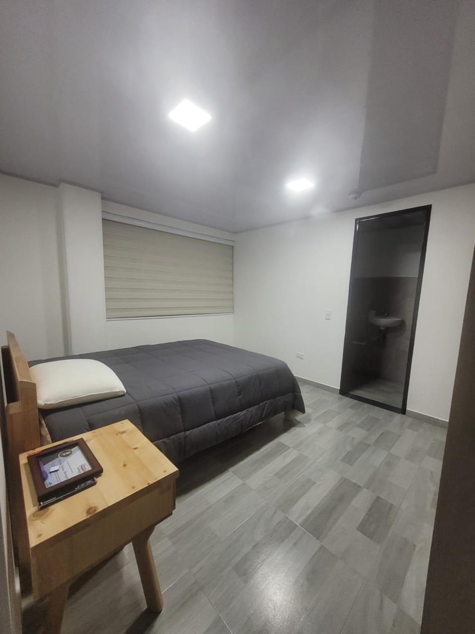 Photo of the whole room, Bedroom