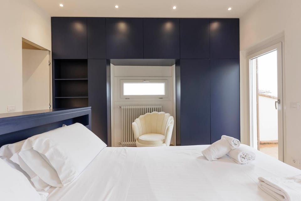 Bed, Photo of the whole room, Bedroom, towels, wardrobe