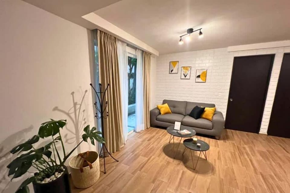 Living room, Seating area, internet