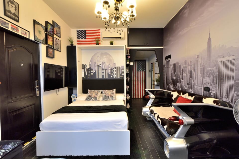 Bed, Photo of the whole room, Bedroom