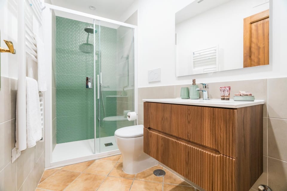 Shower, Bathroom