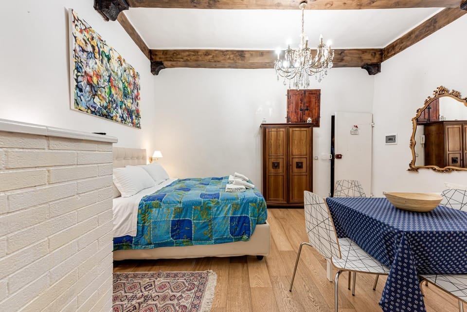 Property building, Living room, Bedroom