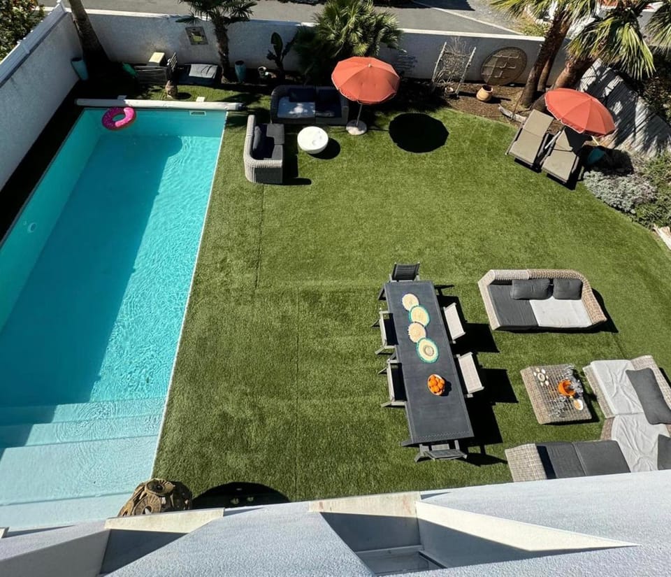 Patio, Day, Garden, Garden view, Pool view, sunbed