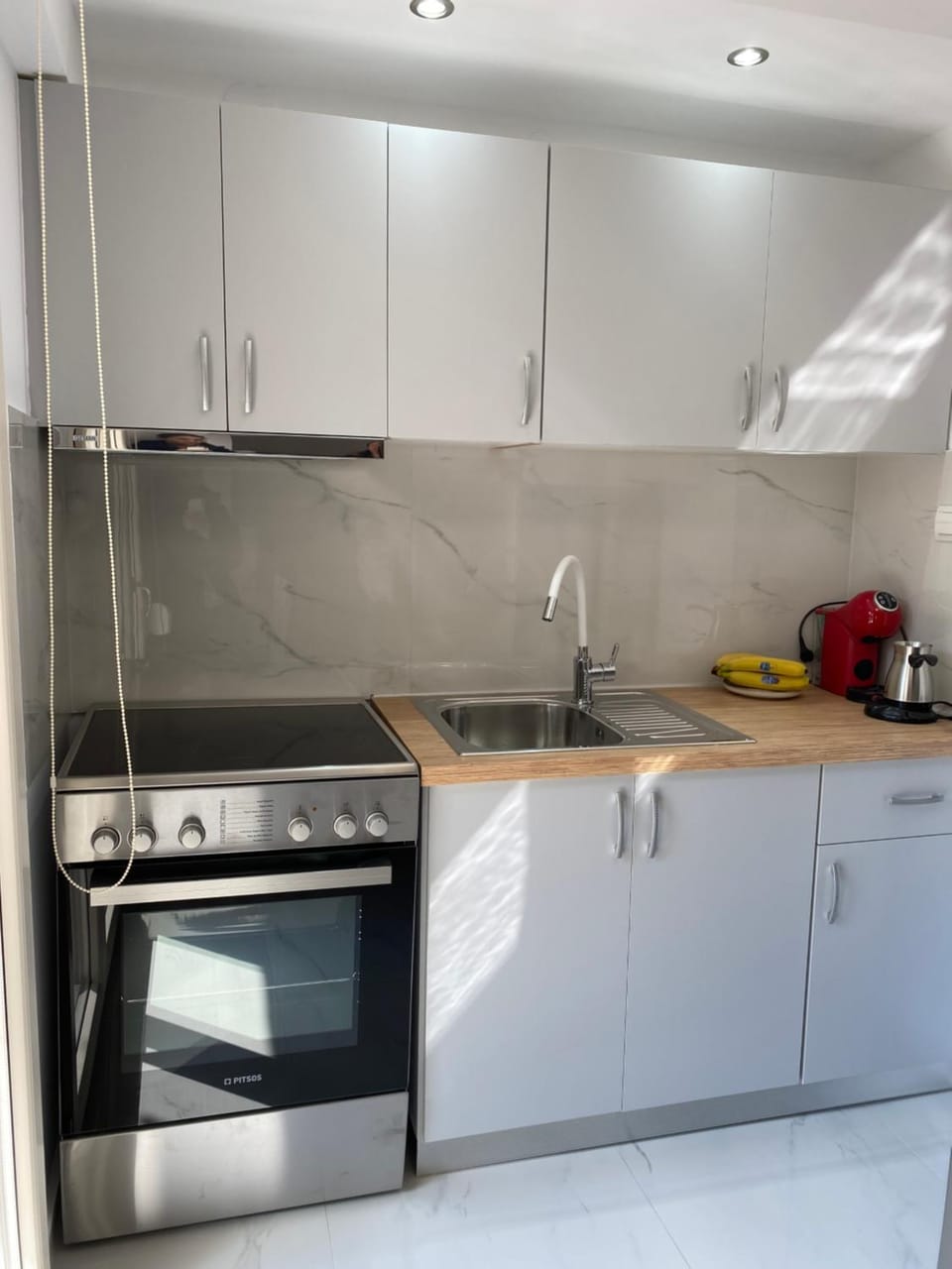 Kitchen or kitchenette, pet friendly, stove