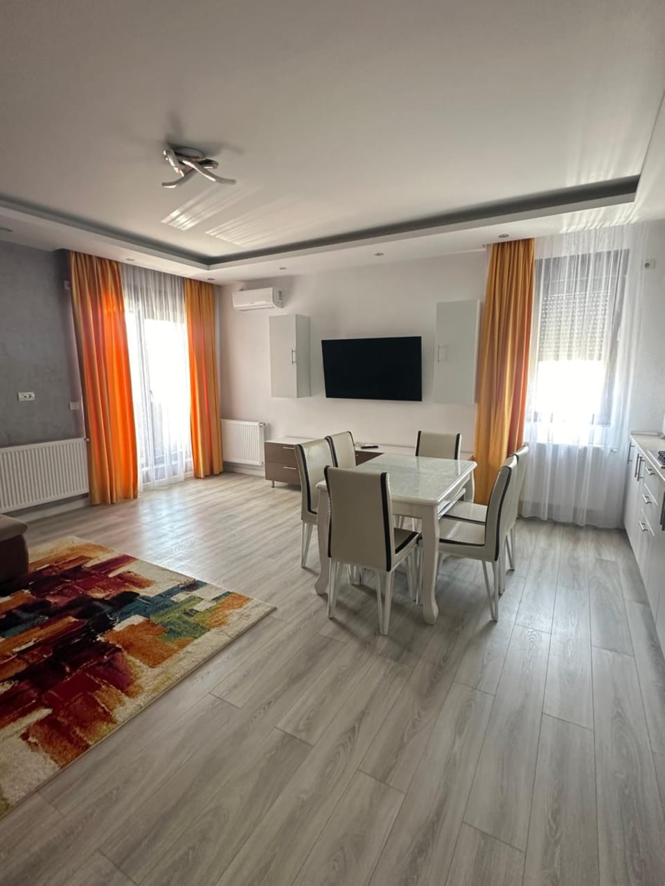 Living room, Seating area, Dining area