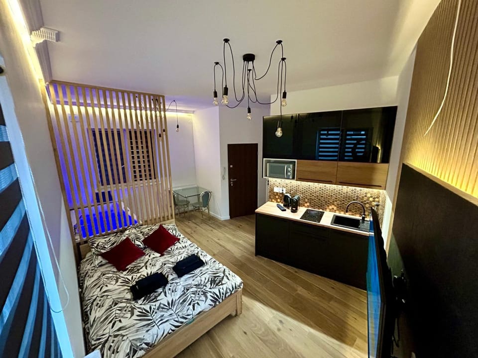 Bed, Kitchen or kitchenette, Photo of the whole room