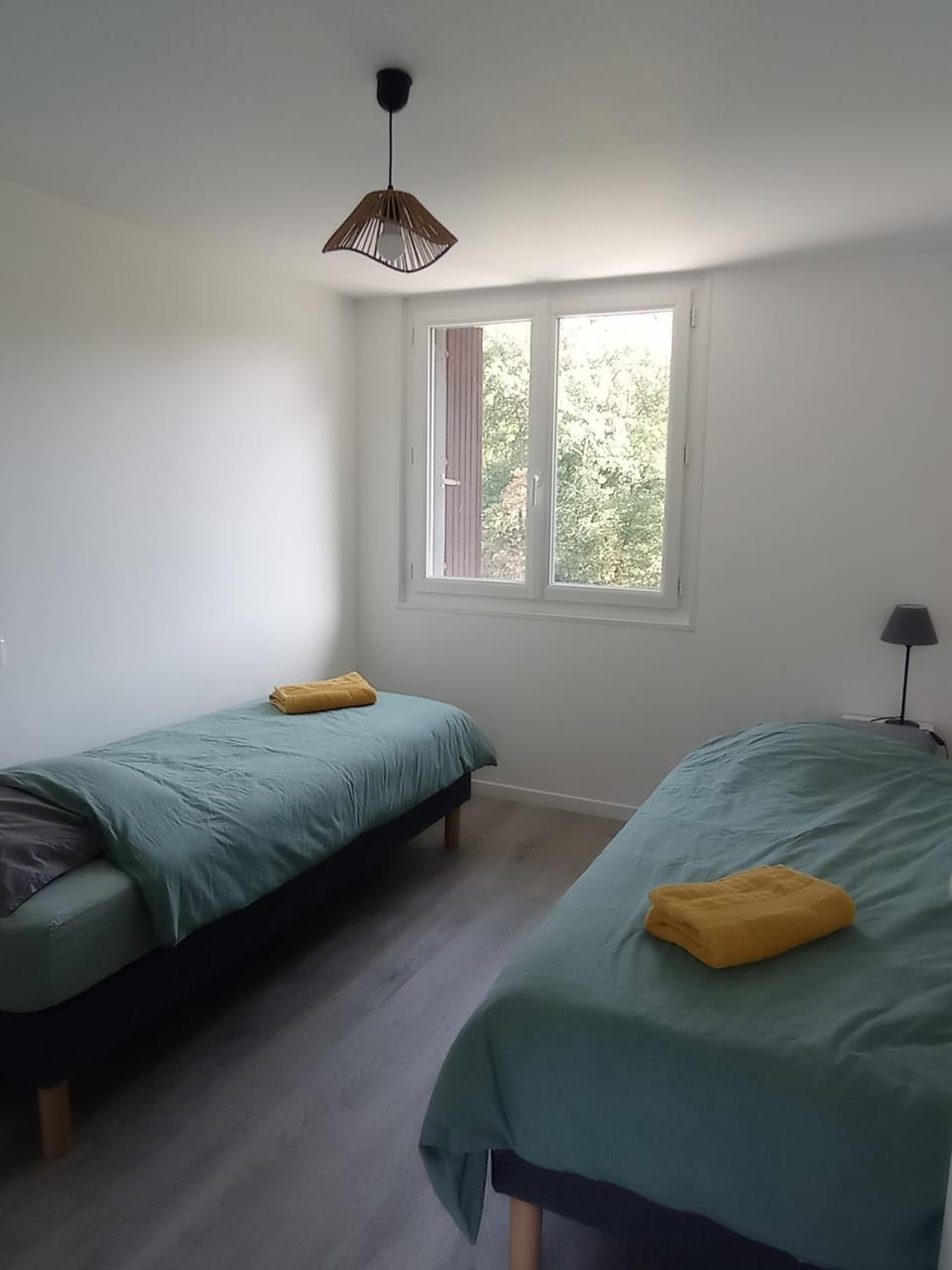 Bed, Photo of the whole room