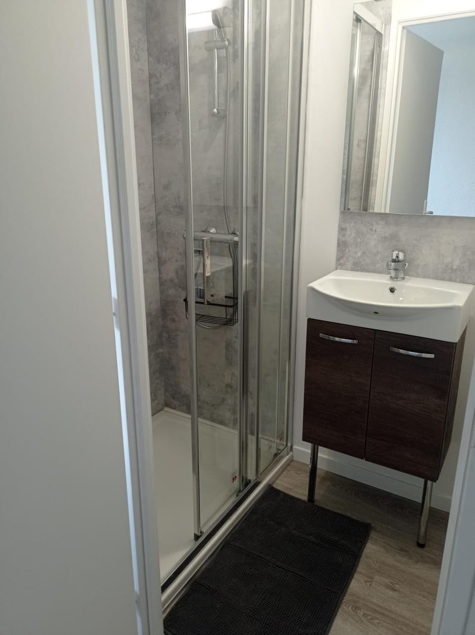 Shower, Bathroom