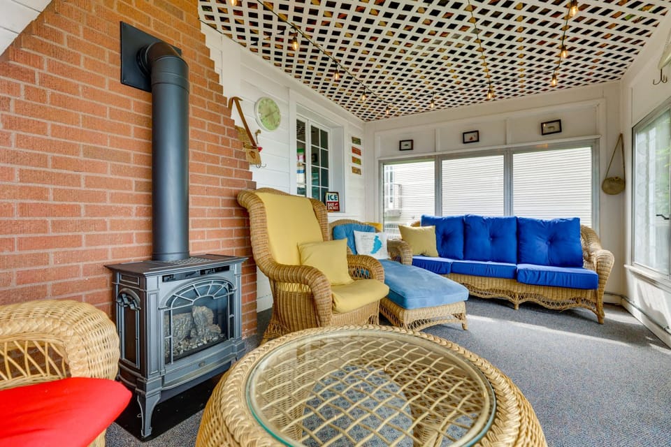 Lakefront Getaway w/ Several Extra Amenities House in Madison