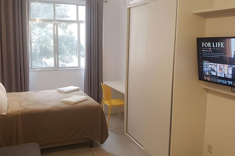 Studio em Copacabana Menos de 100 metros da Praia Apartment in Rio de Janeiro