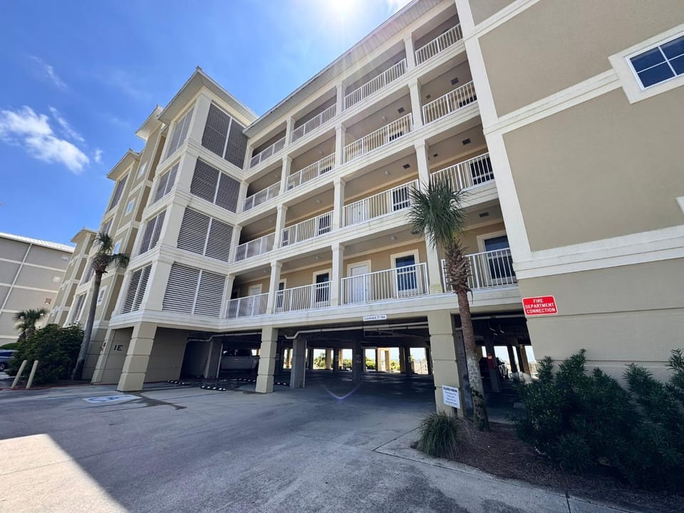 Property building, Day