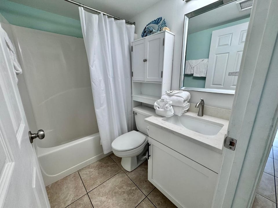 Bathroom, Bath