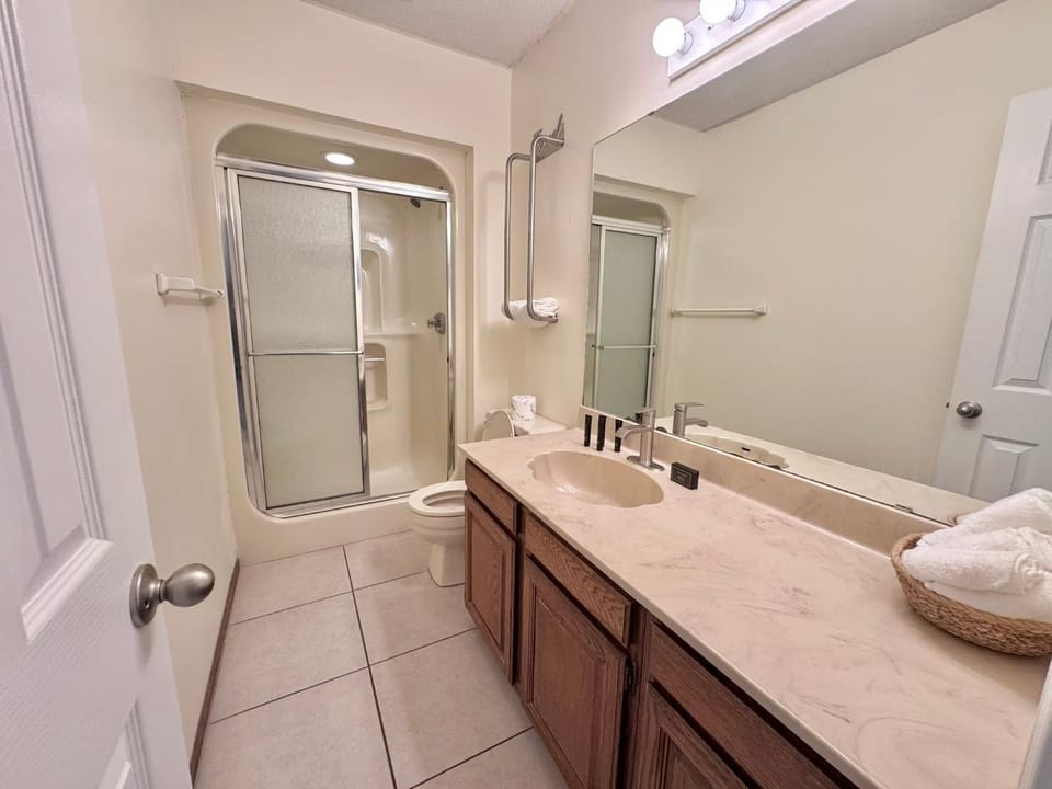 Bathroom, Bath