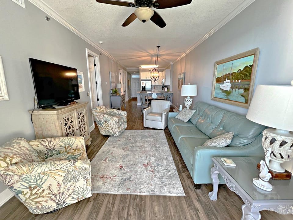 TV and multimedia, Living room, Photo of the whole room, Seating area