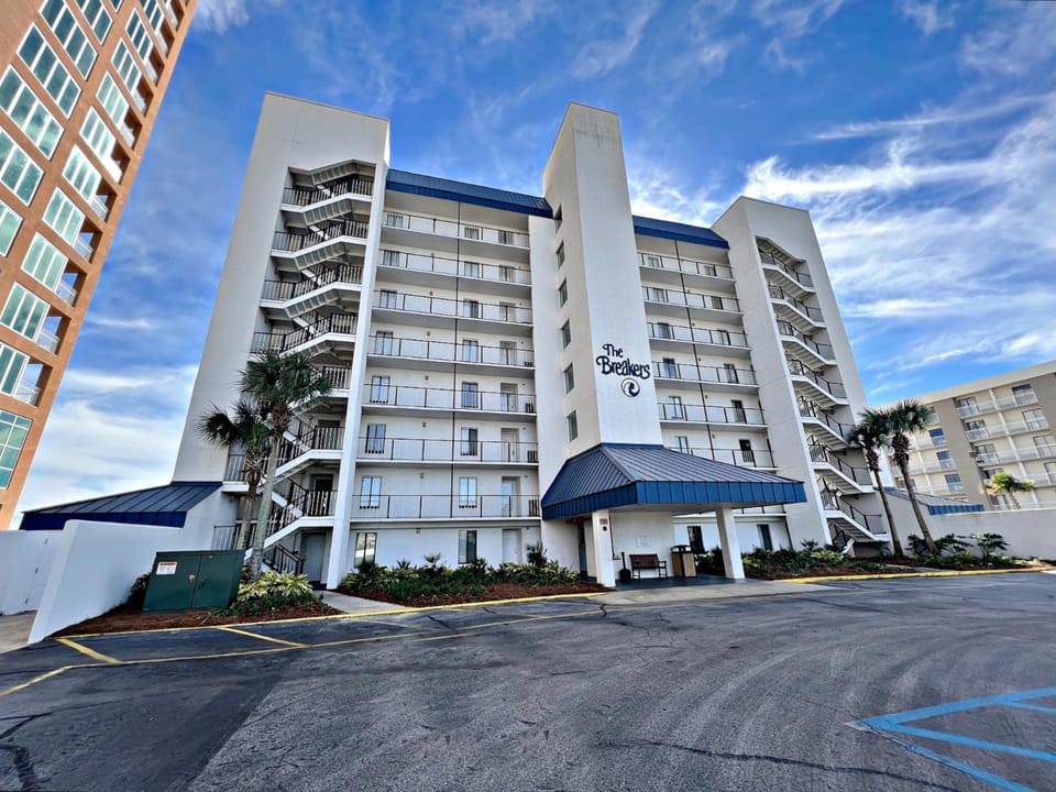 Property building, Day