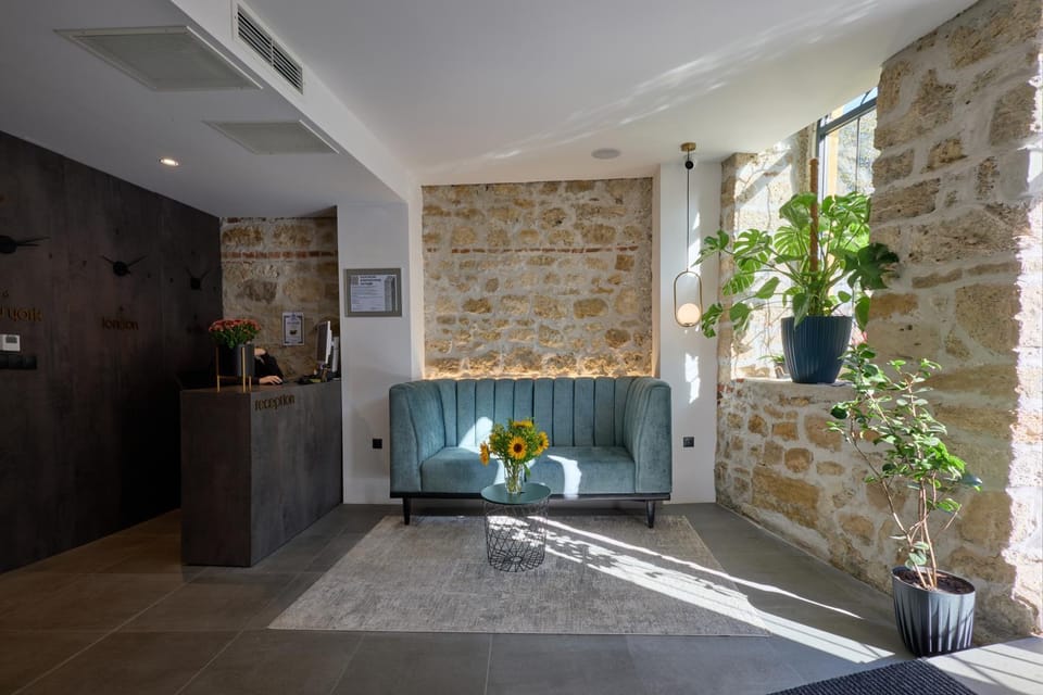 Property building, Lobby or reception