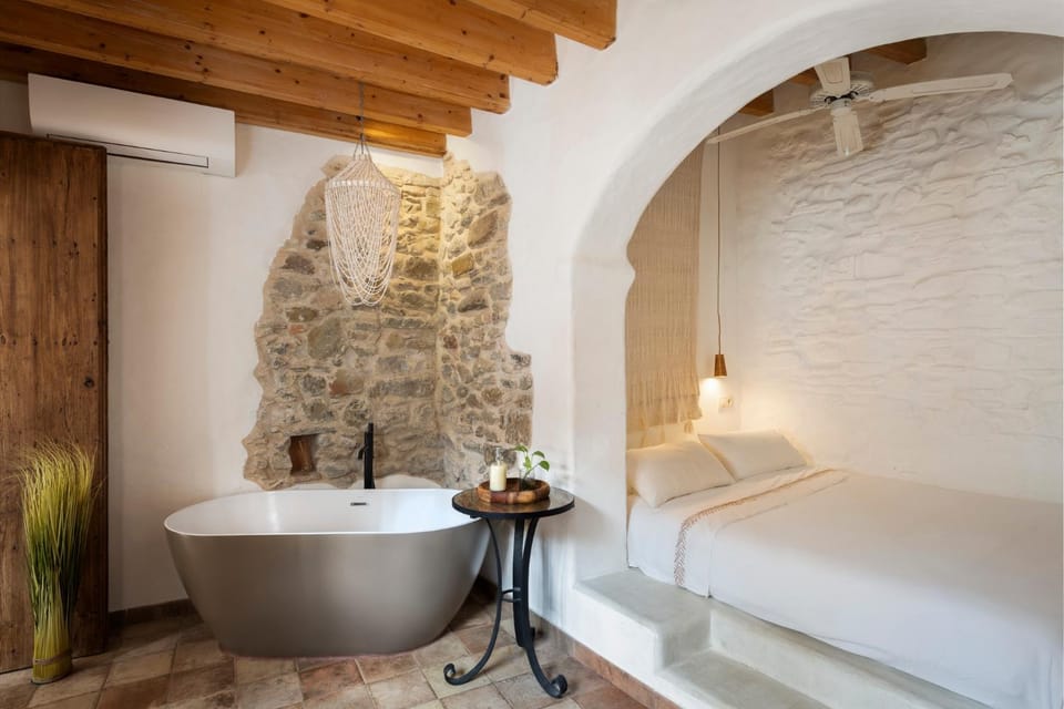 Bedroom, Bath