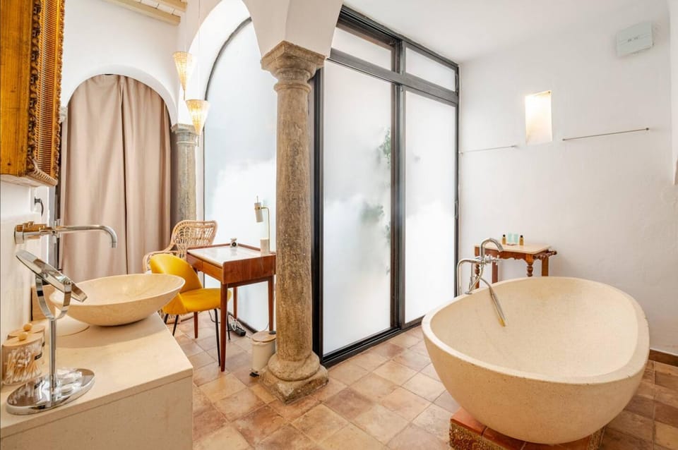 Bathroom, Bath
