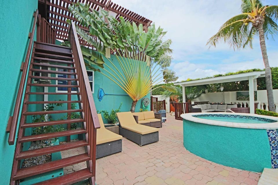 PB98B - Private Villa with pool - 5min from Palm Beach - 5BR house Villa in Noord