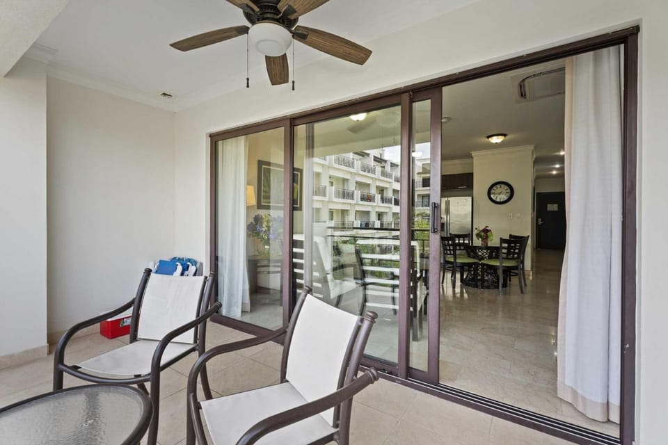 PC314 - Pool View - Couple or Family with kids - 1BR House in Noord