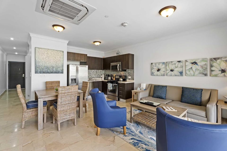 PC412 - Pool View - 1BR Perfect for a couple or Family - Close to Palm Beach - 1BR House in Noord