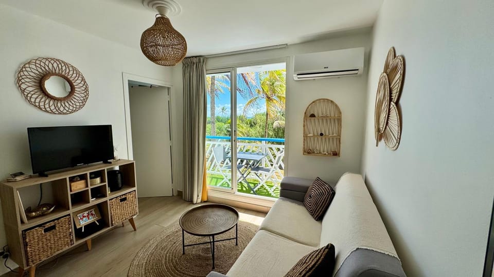 Studio Ti Baldi vue mer équipé d'une cuve Apartment in Grande-Terre, Guadeloupe