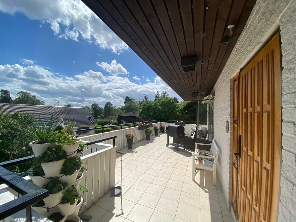 Patio, Day, View (from property/room), Balcony/Terrace